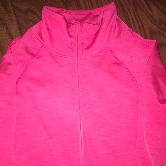 Under Armour Pullover - Picture 3 of 4